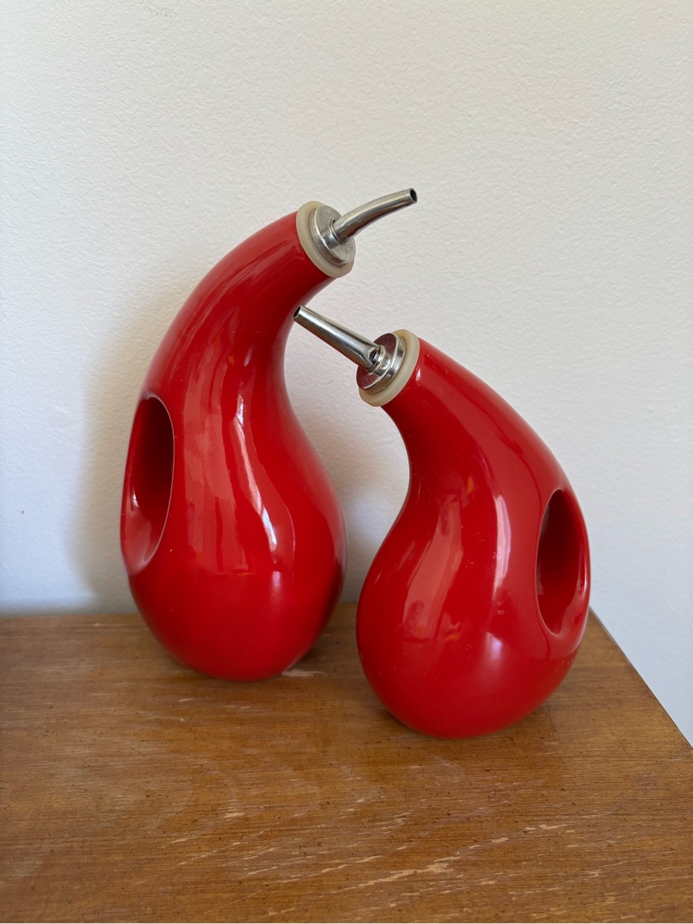 Rachael Ray Red Ceramic Oil & Vinegar Pourer Set